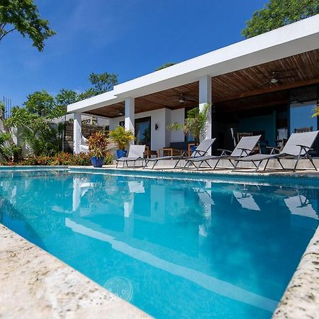 Casa Margarita - Stylish 3-Bdrm Home - Pool, Ocean & Sunset Views サン・フアン・デル・スル エクステリア 写真