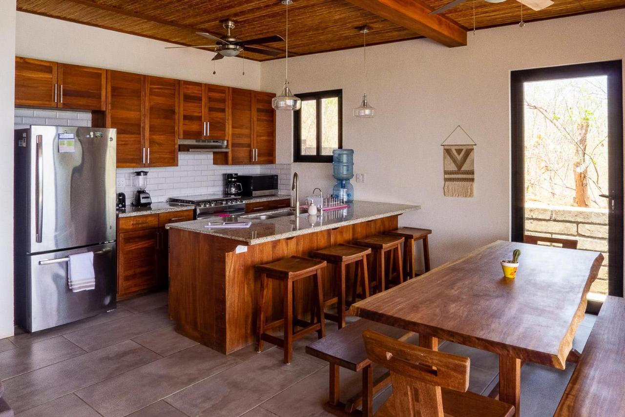 Casa Margarita - Stylish 3-Bdrm Home - Pool, Ocean & Sunset Views サン・フアン・デル・スル エクステリア 写真