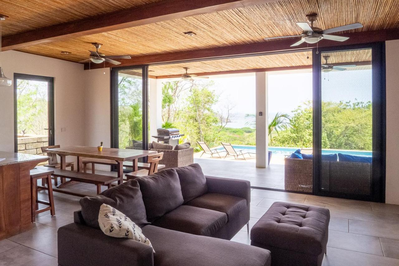 Casa Margarita - Stylish 3-Bdrm Home - Pool, Ocean & Sunset Views サン・フアン・デル・スル エクステリア 写真