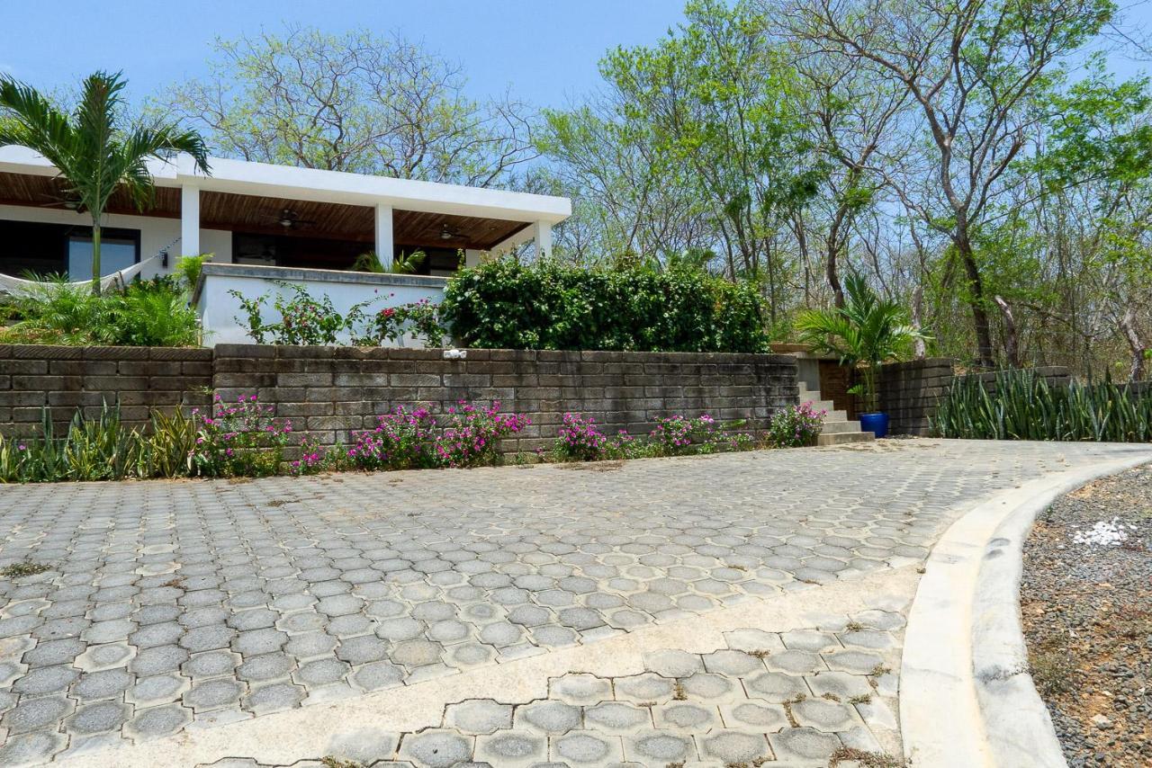 Casa Margarita - Stylish 3-Bdrm Home - Pool, Ocean & Sunset Views サン・フアン・デル・スル エクステリア 写真