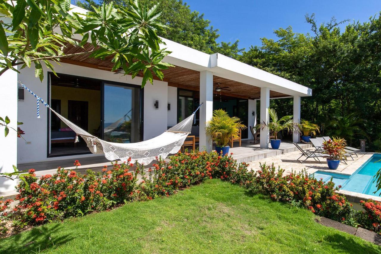 Casa Margarita - Stylish 3-Bdrm Home - Pool, Ocean & Sunset Views サン・フアン・デル・スル エクステリア 写真