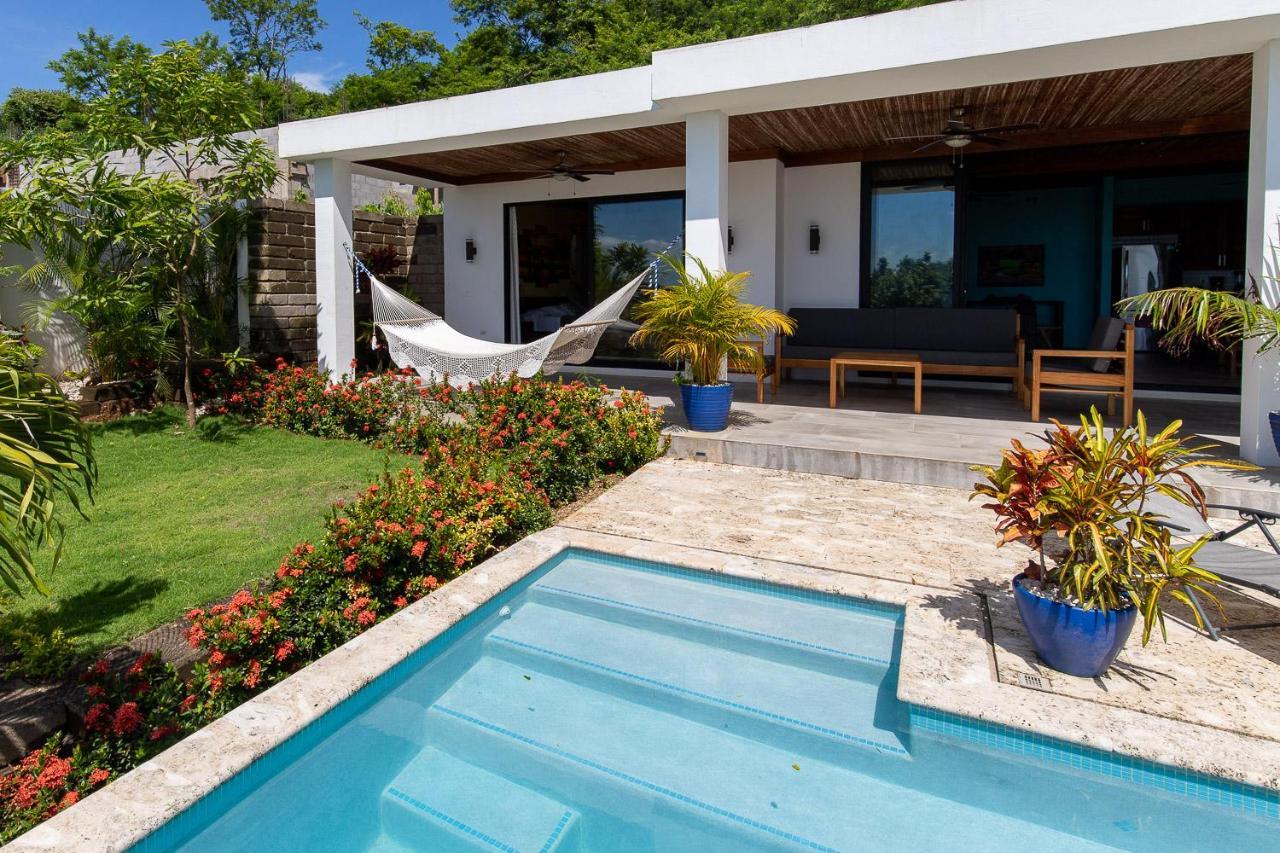 Casa Margarita - Stylish 3-Bdrm Home - Pool, Ocean & Sunset Views サン・フアン・デル・スル エクステリア 写真